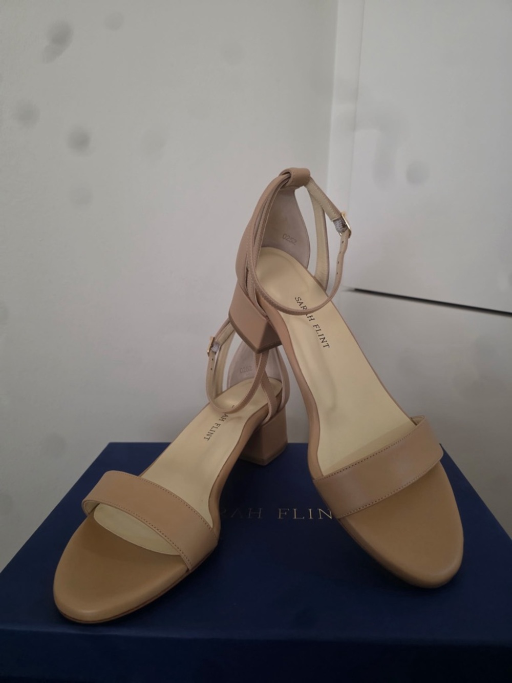 Sarah Flint Perfect Block Sandal. IT 40 - Picture 2 of 4